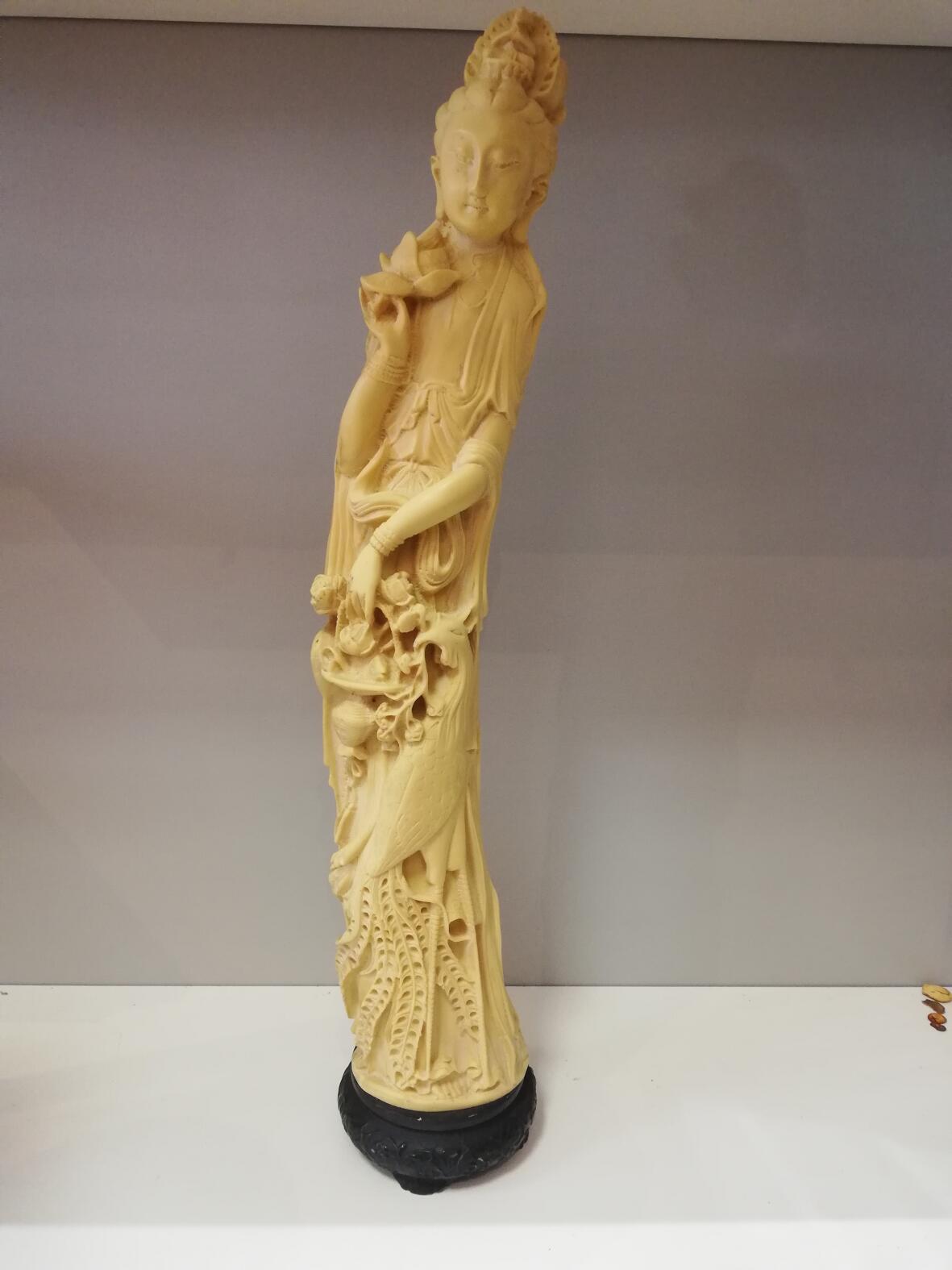 Asiatische Frau  - Statuette