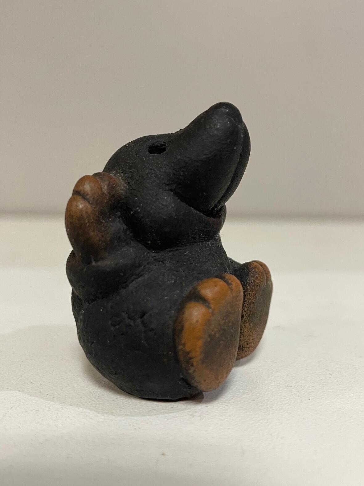 Nasenbär-  Keramikstatuette